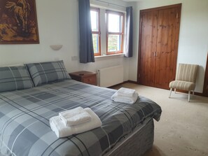 Bed sheets - Loch Erisort Hotel  (Isle of Lewis)