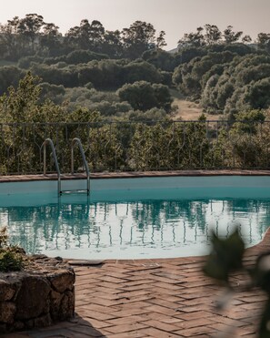 Outdoor pool - 3 Bedroom Private vacation home in Arzachena (Arzachena)