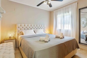 2 bedrooms, iron/ironing board, Internet, bed sheets