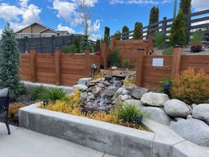 Property grounds - Chic Riverstone Escape: Hot Tub with EV Charger (Coeur d'Alene)