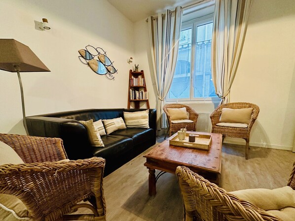 Téléviseur, livres