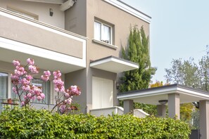 Exterior - 1 Bedroom Apartment in Desenzano del Garda (Desenzano del Garda)
