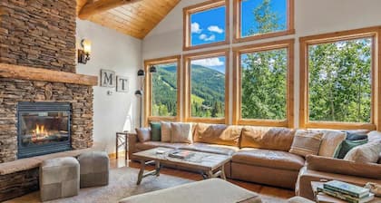 Amazing Mountain View | Ski In / Ski Out | Hot Tub