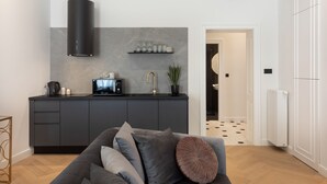 Deluxe Apartment | Private kitchen | Full-sized fridge, microwave, dishwasher, electric kettle - Candy Cavalier Zagreb Center Lux (Zagreb)