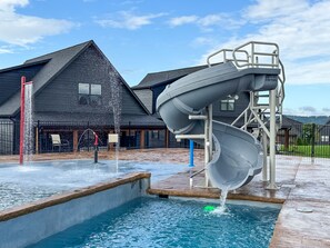 Indoor pool, a heated pool - Legends Pointe | Hot tub, Lake view, Theatre, Pool table, Dog-friendly (Hollister)