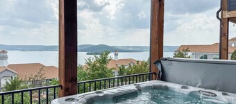 Legends Pointe | Hot tub, Lake view, Theatre, Pool table, Dog-friendly