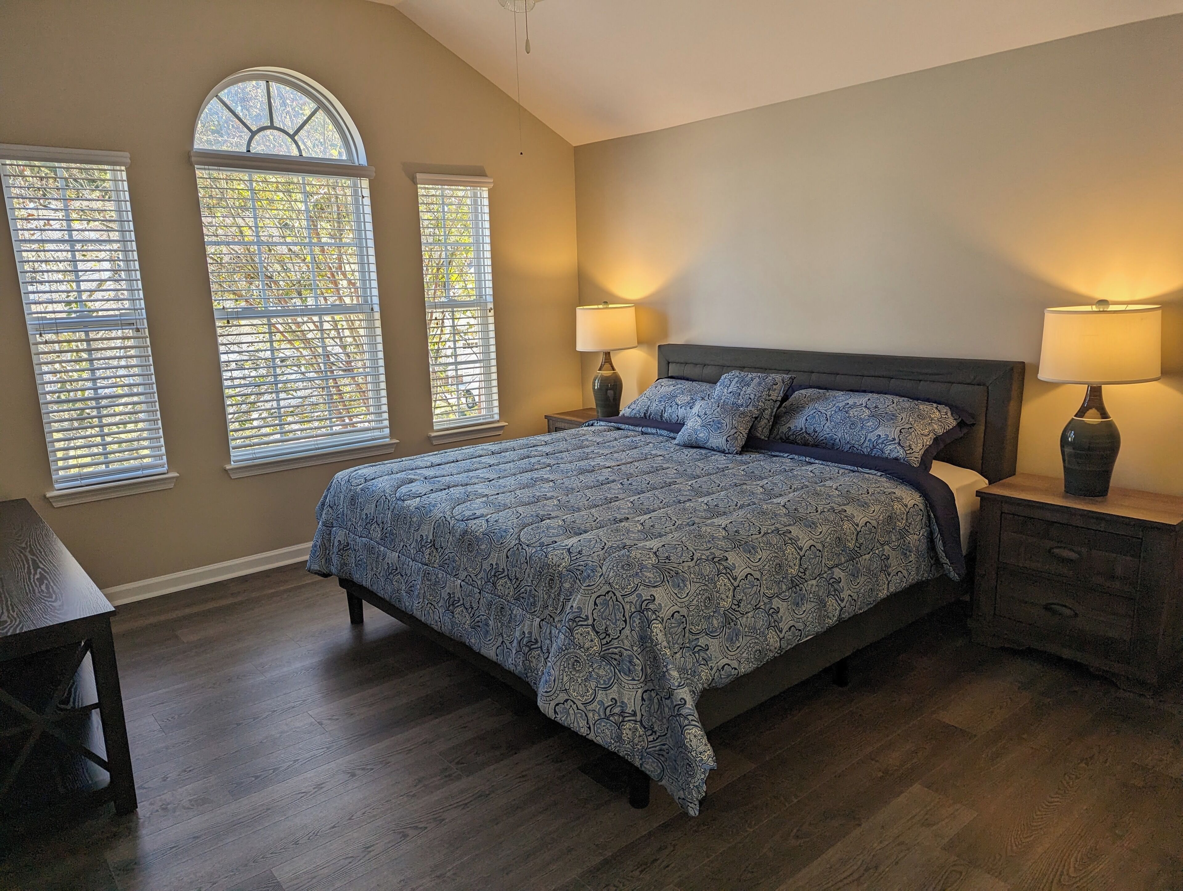 3 bedrooms, iron/ironing board, free WiFi, bed sheets