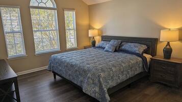 3 bedrooms, iron/ironing board, free WiFi, bed sheets