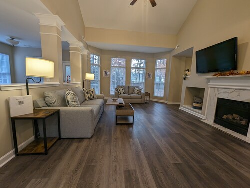 Cedar's Corner in Concord | Spacious & Clean