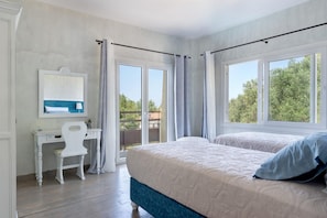 House | 3 bedrooms, desk, soundproofing