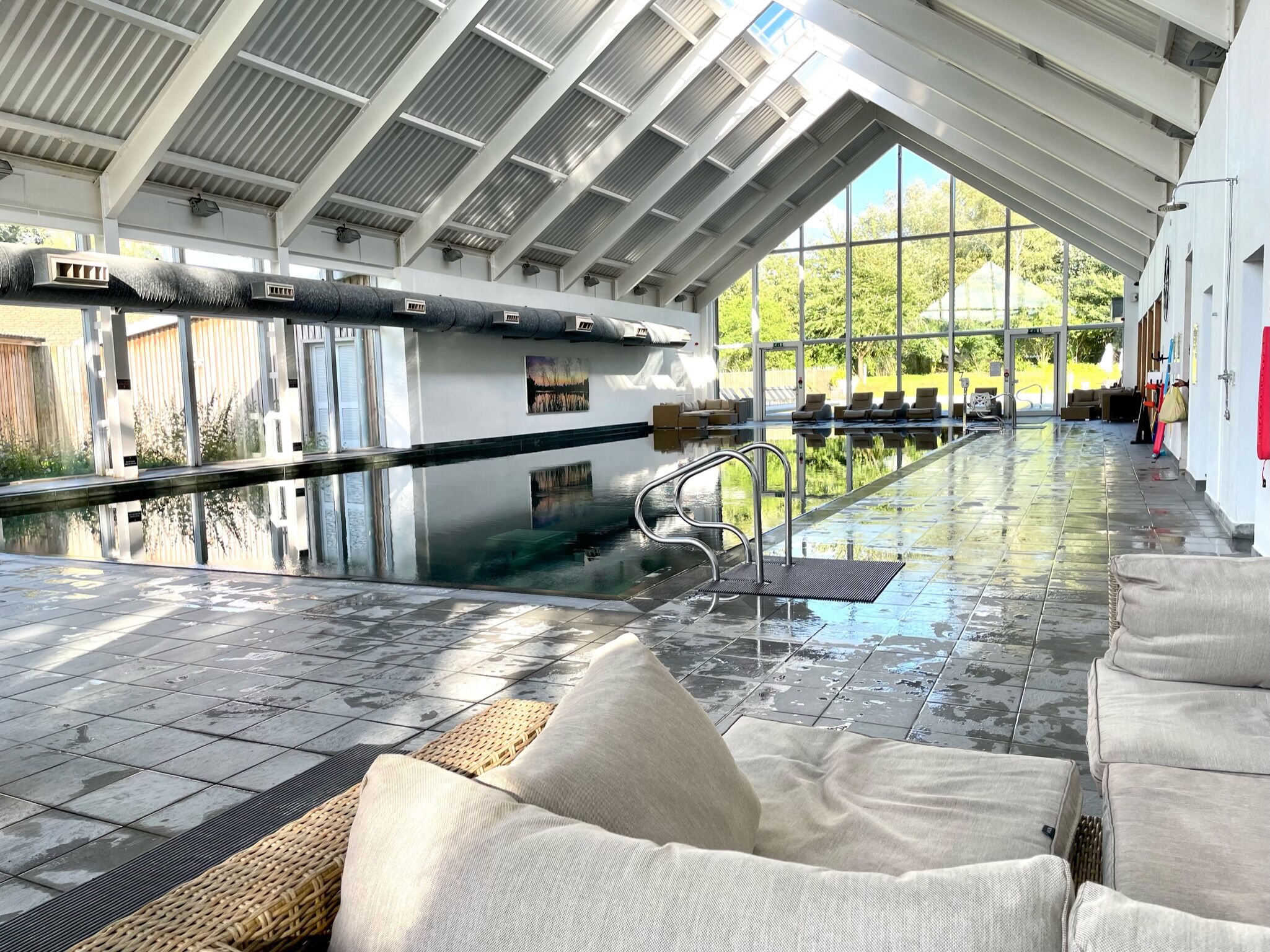 Indoor pool, outdoor pool