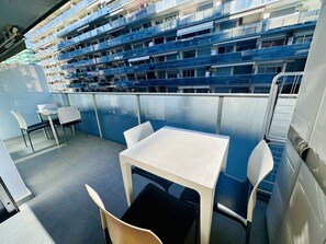 Outdoor dining - A78 - Excellent flat in a complete urbanisation (Villajoyosa)