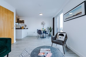 Apartment | Interior - Up To 20 Percent Off Short Term Stays Mcr (Salford)