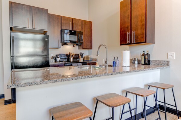 Apartment | 1 bedroom - Milwaukee Executive 1BD 1BA Downtown Apartment (Milwaukee)