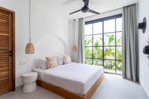 3 bedrooms, desk, iron/ironing board, WiFi - Modern Elegance in Bingin Beach: 3 BR Luxury Villa (Kecamatan Kuta Selatan)