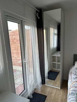 1 quarto, ferros/tábuas de passar roupa, Wi-Fi, roupa de cama