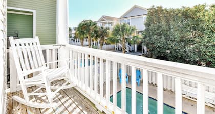 5 BR Beach House with a Private Pool in Surfside Beach! A Beach Haven