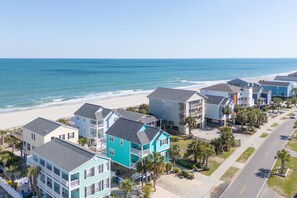 Exterior - Oceanview 5 BR Beach House with a Private Pool! Blue Lagoon A (Surfside Beach)