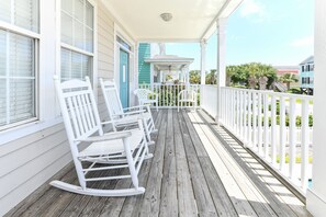 Terrace/patio - 4 BR Beach House with a Private Pool! Bella Vista 11 (Surfside Beach)