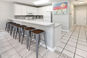 Fridge, microwave, stovetop, dishwasher - 4 BR Beach House with a Private Pool! Bella Vista 11 (Surfside Beach)