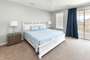 4 bedrooms, iron/ironing board, internet