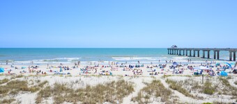 Oceanfront 5 BR Beach House with a Heated Private Pool! La Dolce Vita