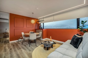 Smart TV, tenis de mesa y oficina 