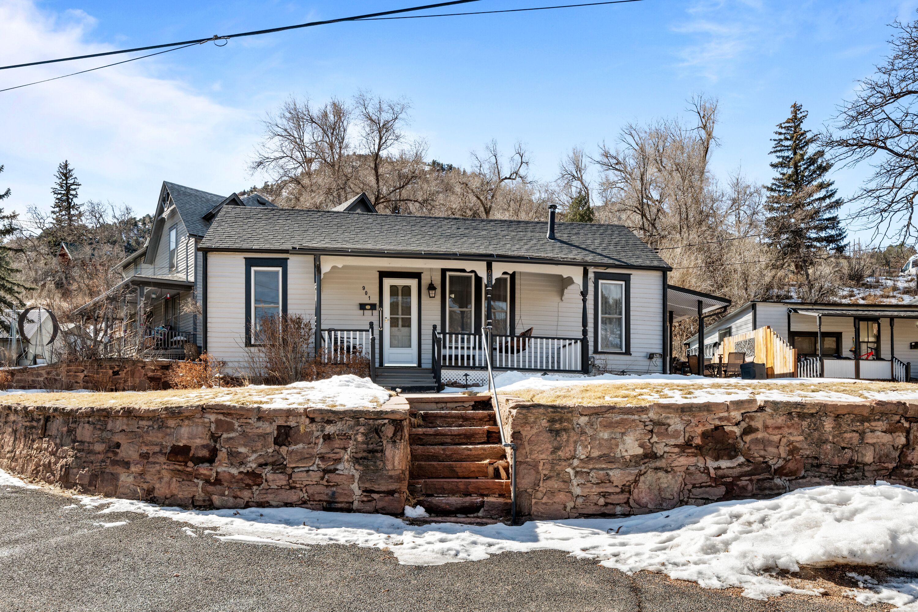 New Listing! "Pikes Peak or Bust" - Grill / Patio