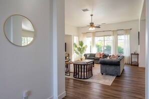 Smart TV, fireplace, table tennis, offices