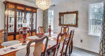 Spacious Augusta Home Near Golf, Shopping & More!