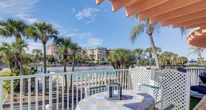 Waterfront Indian Shores Condo - Walk to Beach!