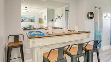 Apartment (1 Bedroom) | Interior