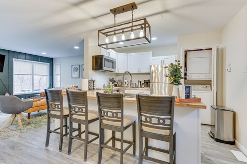 East Stroudsburg Townhouse < 1 Mi to Ski Area!