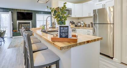 East Stroudsburg Townhouse < 1 Mi to Ski Area!