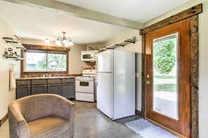 Cottage (2 Bedrooms) | Interior