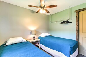 Cottage (2 Bedrooms) | Interior
