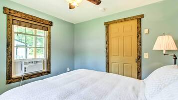 Cottage (2 Bedrooms) | Interior