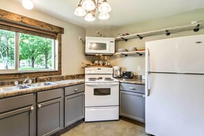 Cottage (2 Bedrooms) | Interior