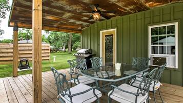 Cottage (2 Bedrooms) | Interior