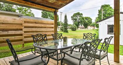 Lake Pepin Cottage w/ Patio - Walk to the Marina!