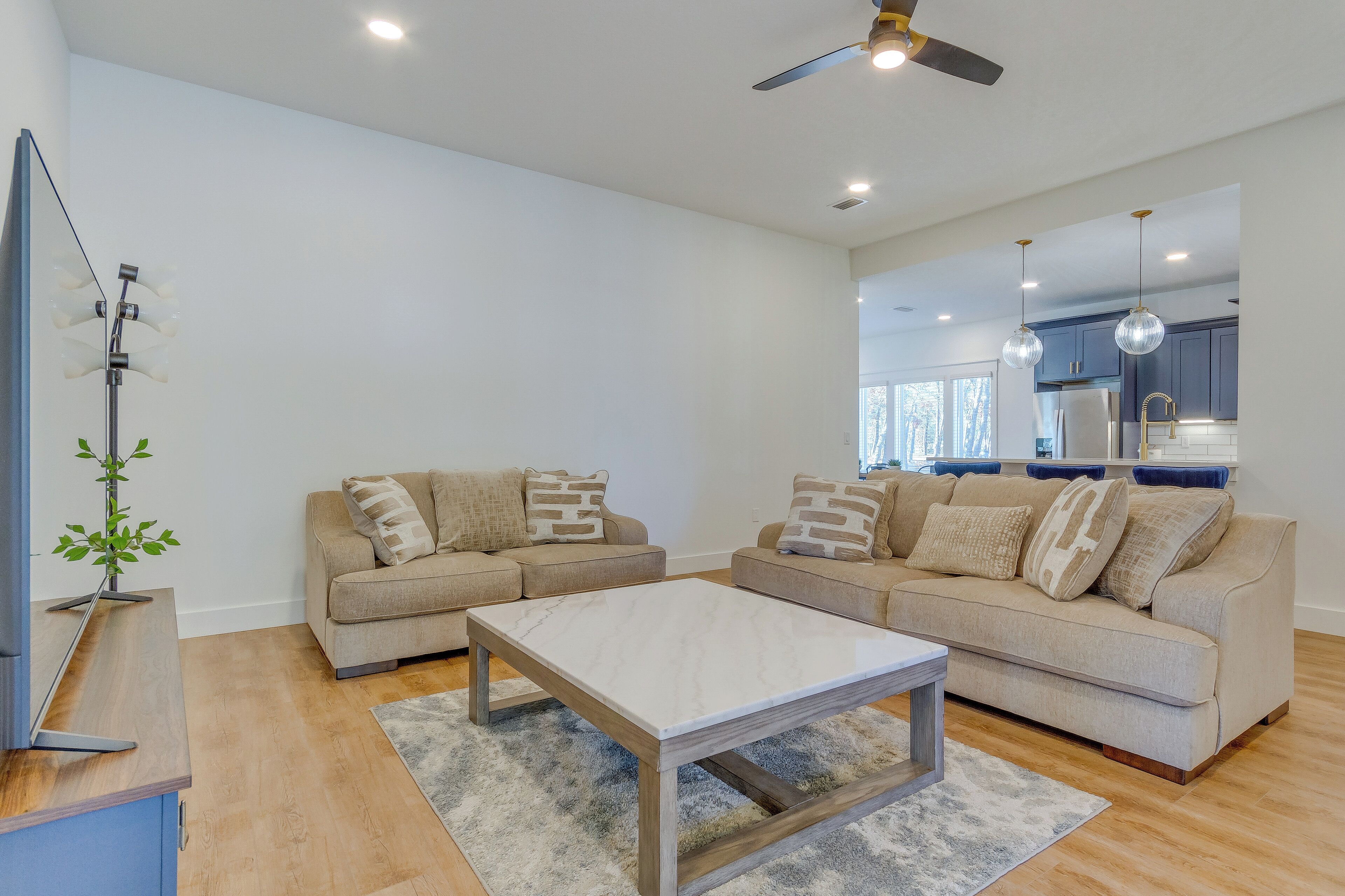 House (3 Bedrooms) | Interior