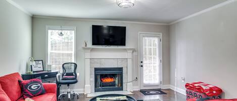 Apartment (2 Bedrooms) | Depan hartanah