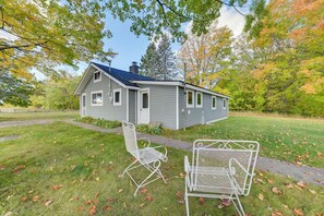 House (4 Bedrooms) | Front of property