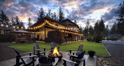 Scenic Getaway | Summer Pool Access + Spa/GameRm & Easy 1PM Check-In/Out