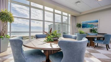 Condo, 4 quartos | Opções para refeição