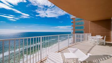 Condo, 3 quartos | Área da propriedade