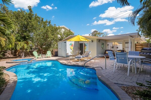 House, 2 Bedrooms | Pool