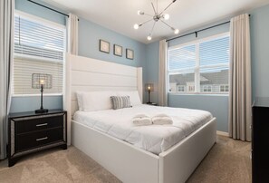 9 habitaciones, tabla de planchar con plancha, cuna de viaje y wifi 