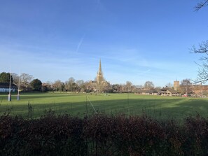 Apartment | Golf - Beautiful Apartment in the Cathedral Grounds (Norwich)