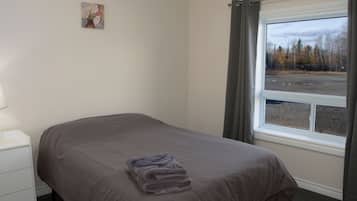 Basic Suite | Premium bedding, individually furnished, free WiFi, bed sheets